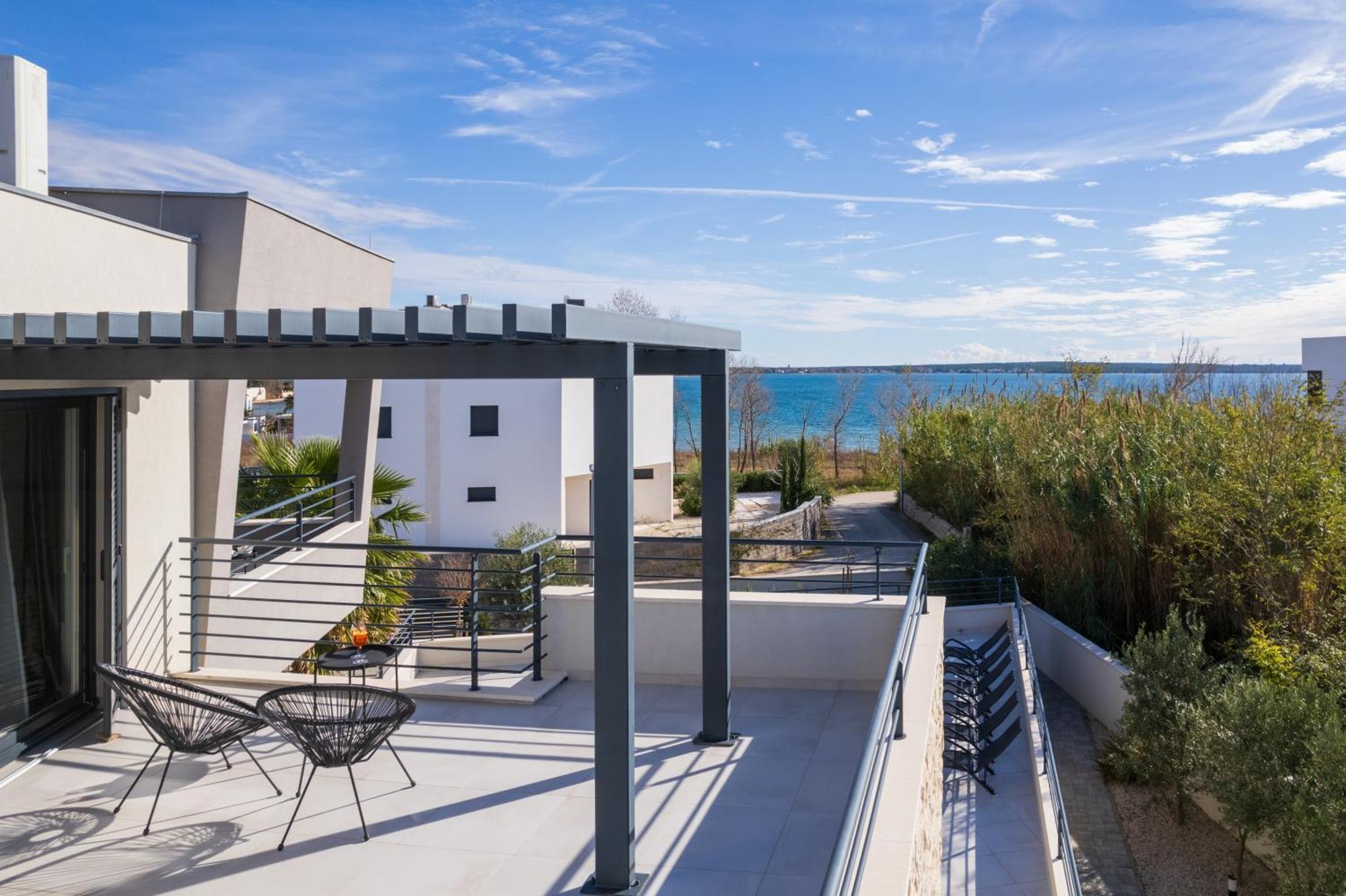 Villa Roca With Heated Pool And Sauna Privlaka  Exterior photo